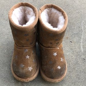 Toddler star uggs